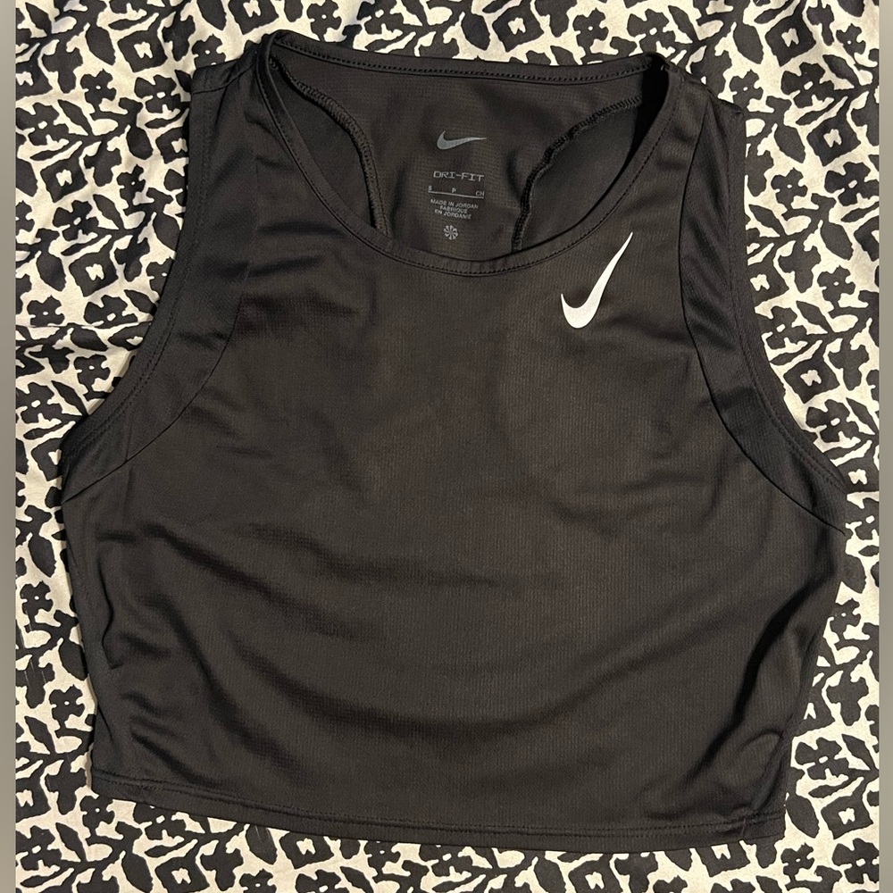 Nike Dri-fit race cropped top
